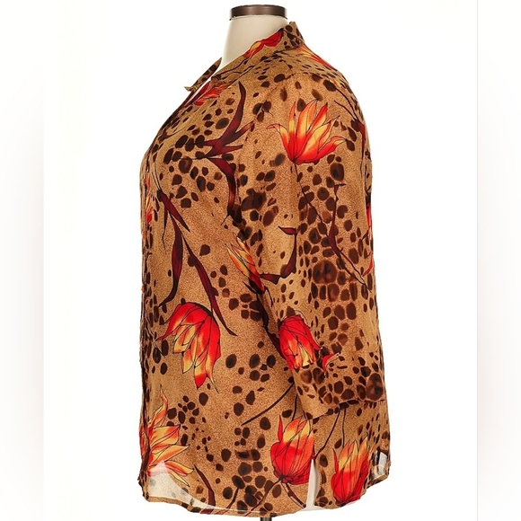 White Stag Women’s Plus Velvet Animal Print Blouse – Size 22W – NWT - Picture 5 of 8